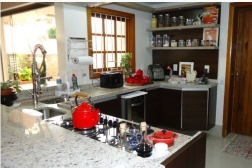 Casa à venda com 3 quartos, 275m² - Foto 7