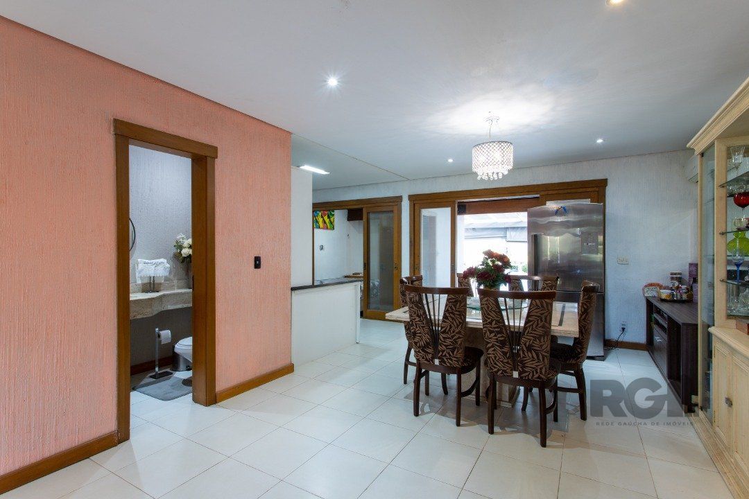 Casa de Condomínio à venda com 4 quartos, 226m² - Foto 10