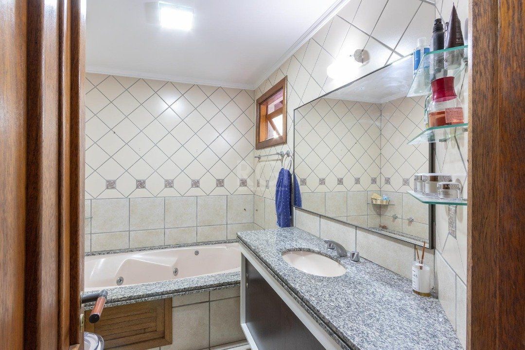 Casa de Condomínio à venda com 3 quartos, 233m² - Foto 31
