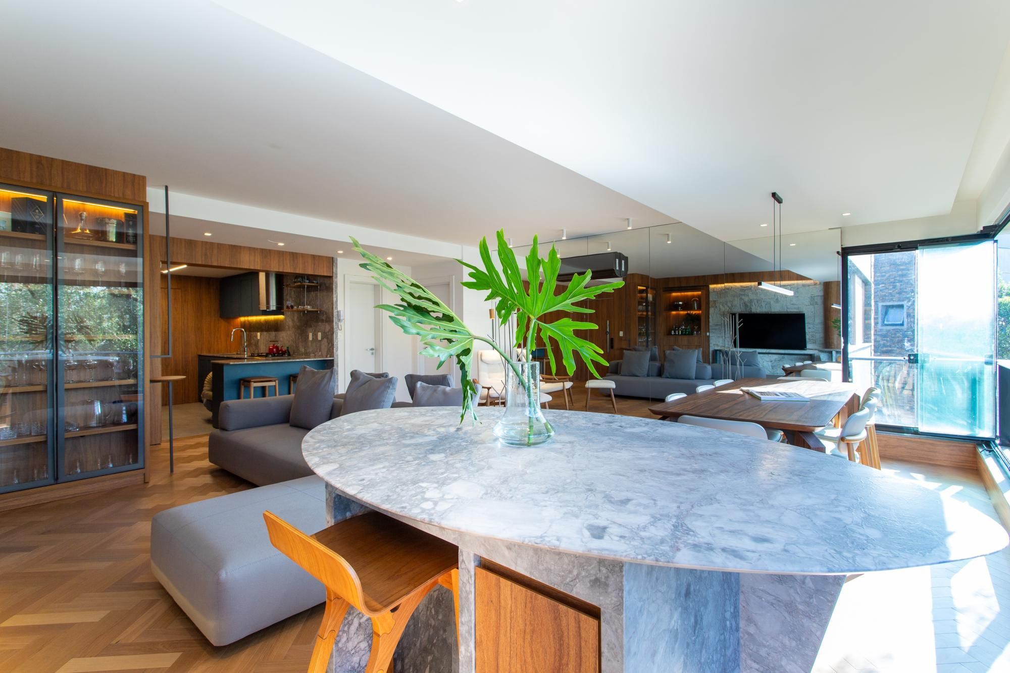 Apartamento à venda com 3 quartos, 147m² - Foto 9