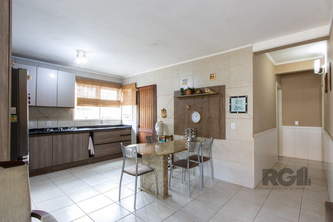 Casa à venda com 6 quartos, 288m² - Foto 12