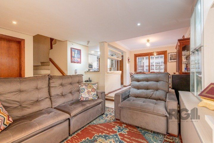 Casa de Condomínio à venda com 3 quartos, 250m² - Foto 4