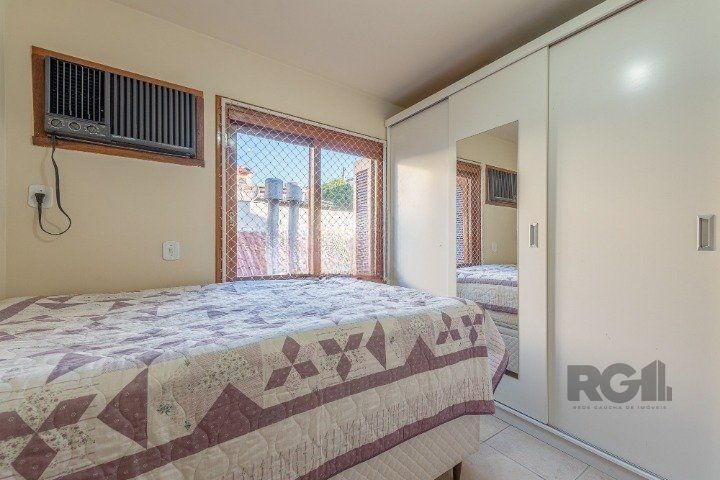 Casa de Condomínio à venda com 3 quartos, 250m² - Foto 21