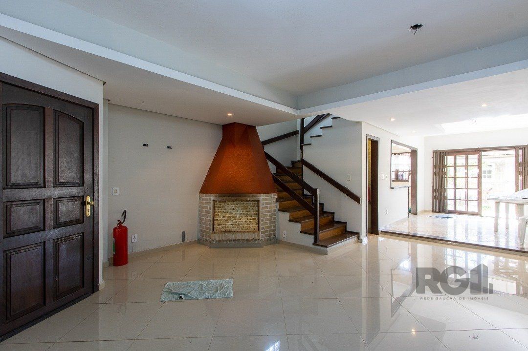 Casa à venda com 3 quartos, 202m² - Foto 4