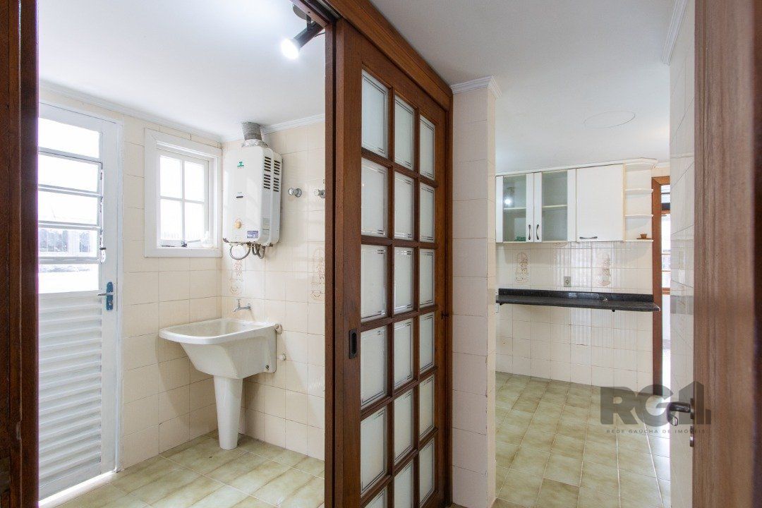Casa à venda com 4 quartos, 256m² - Foto 16