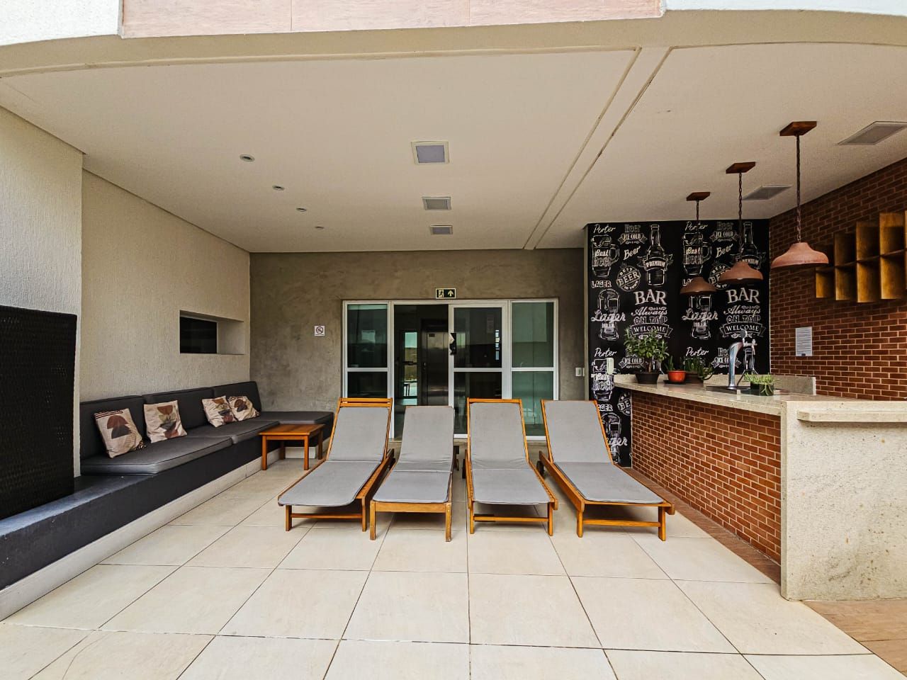 Apartamento à venda com 2 quartos, 65m² - Foto 17