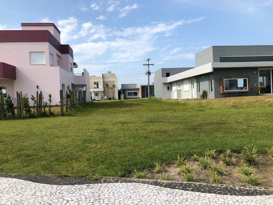 Terreno à venda, 371m² - Foto 1