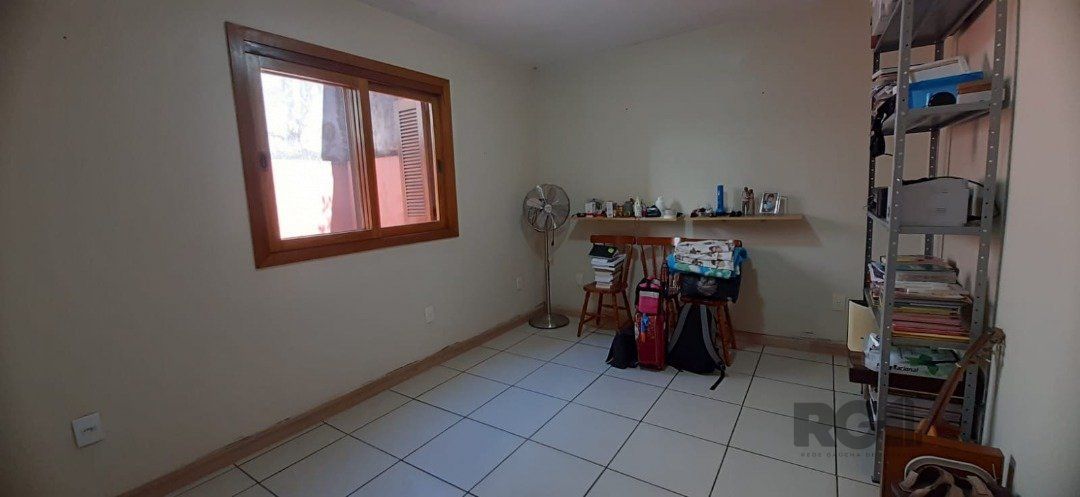 Casa de Condomínio à venda com 4 quartos, 246m² - Foto 17