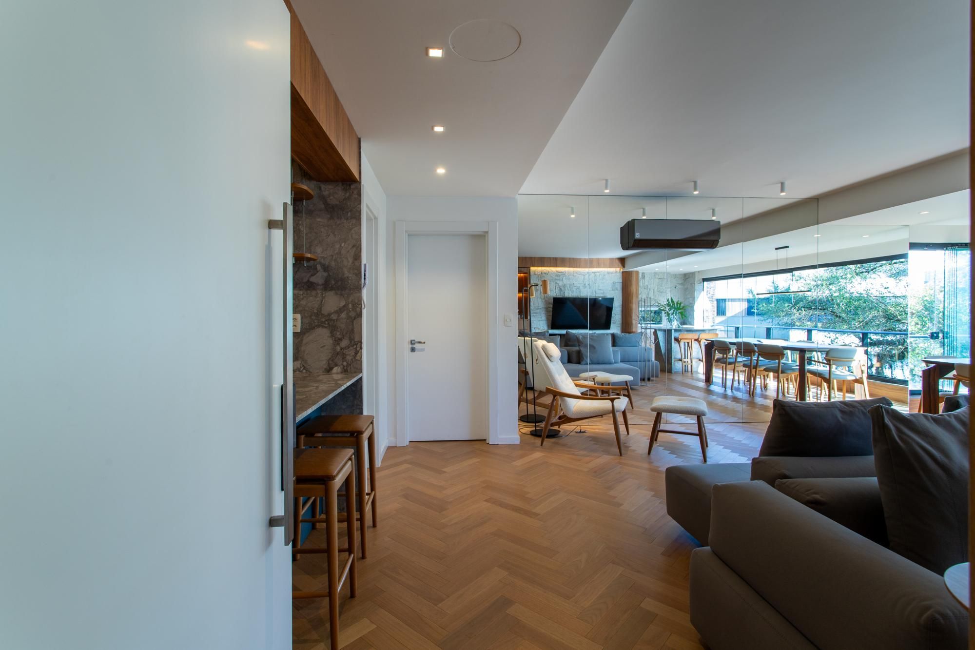 Apartamento à venda com 3 quartos, 147m² - Foto 1