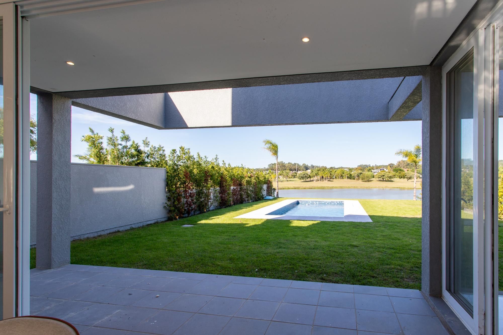 Casa de Condomínio à venda com 4 quartos, 297m² - Foto 33