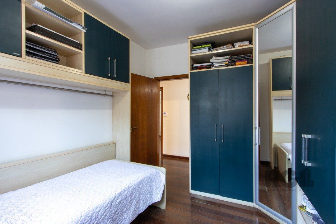 Casa à venda com 3 quartos, 222m² - Foto 21