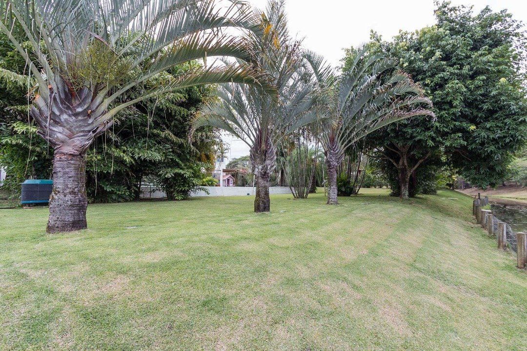 Casa de Condomínio à venda com 4 quartos, 664m² - Foto 4