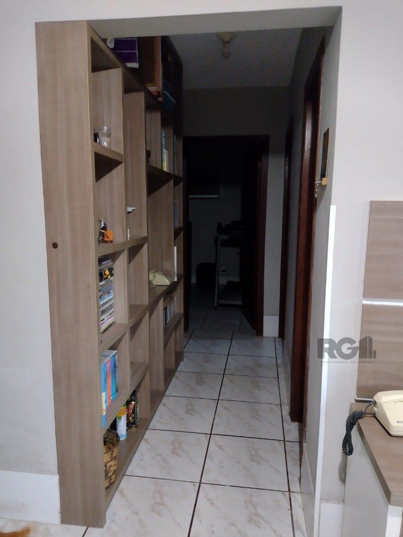Casa à venda com 3 quartos, 281m² - Foto 5