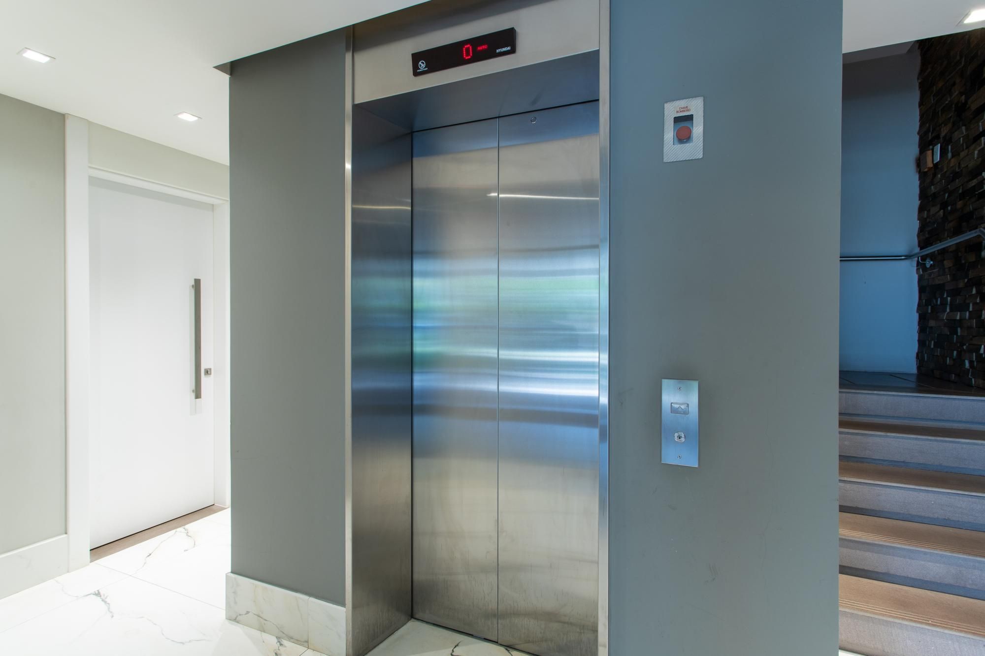 Apartamento à venda com 3 quartos, 161m² - Foto 5