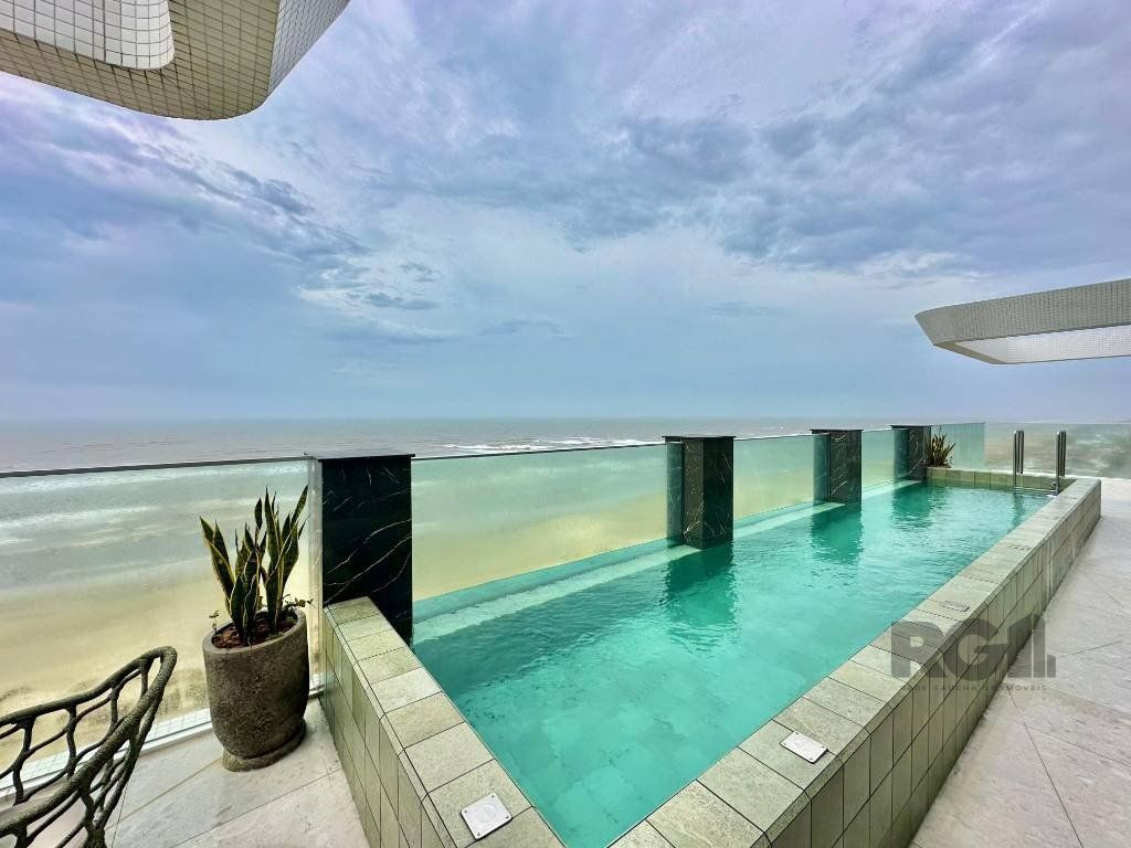 Apartamento à venda com 3 quartos, 220m² - Foto 7