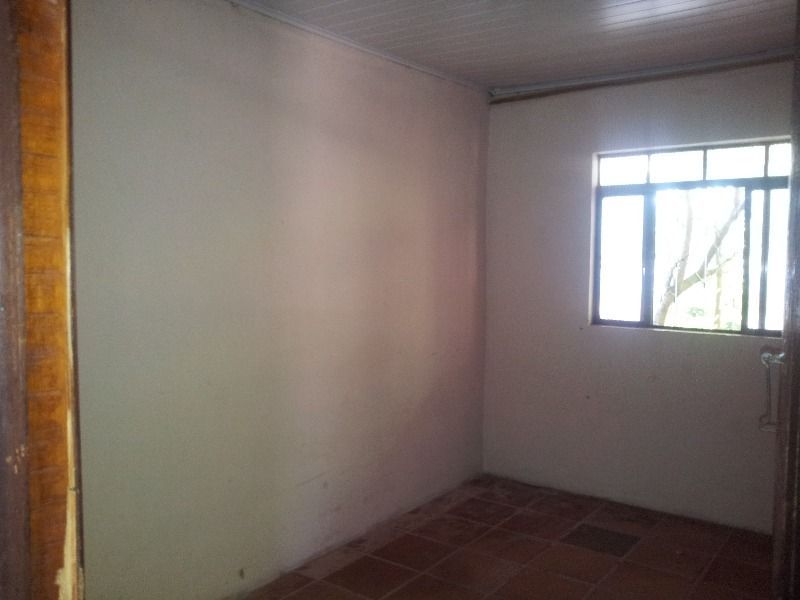 Casa à venda com 2 quartos, 100m² - Foto 4