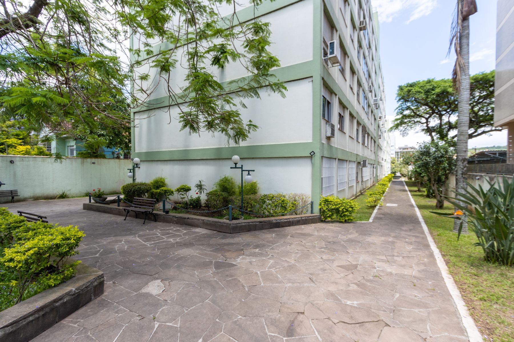 Apartamento para Venda - 57.25m², 2 dormitórios, Tristeza