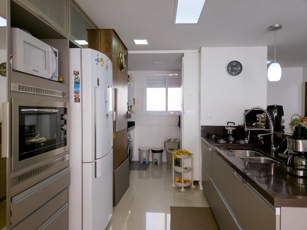 Apartamento à venda com 3 quartos, 149m² - Foto 9