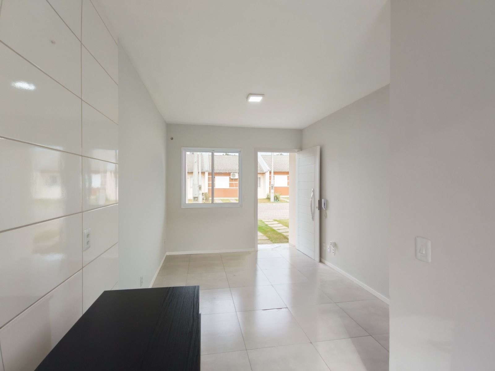 Casa à venda com 2 quartos, 45m² - Foto 2