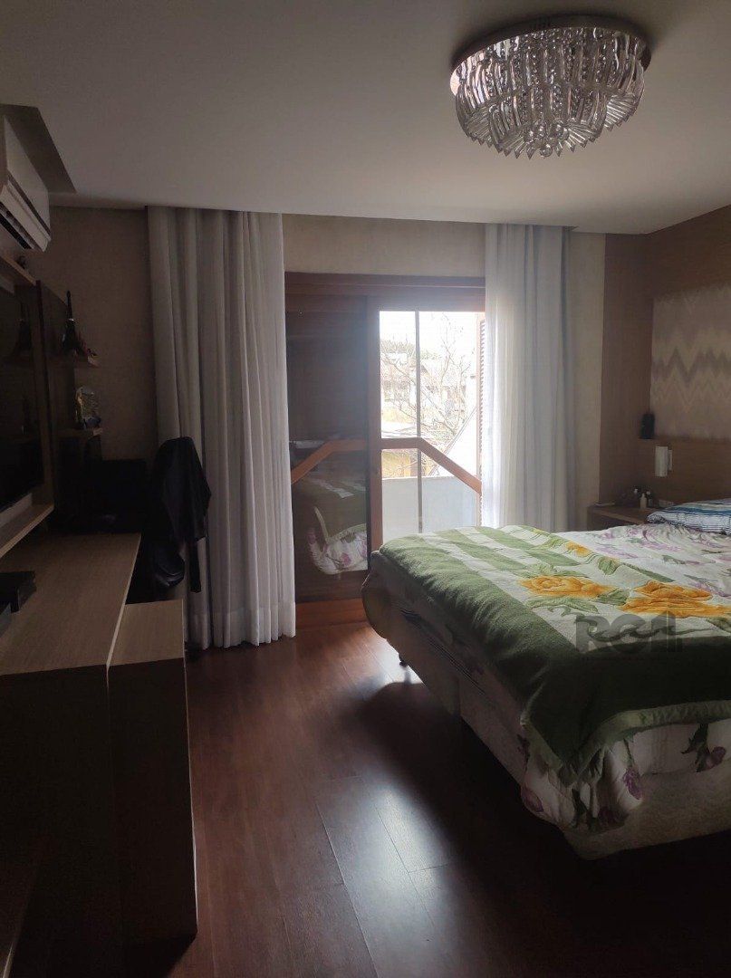 Casa à venda com 4 quartos, 201m² - Foto 13