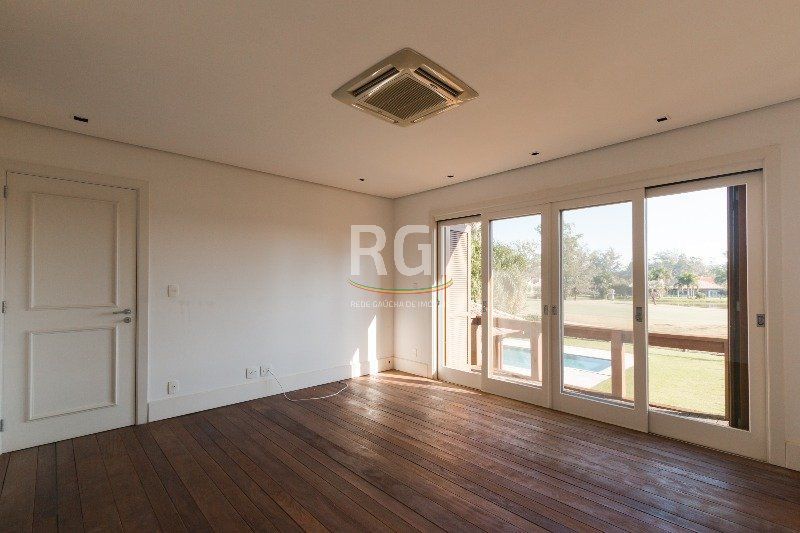 Casa de Condomínio à venda com 4 quartos, 322m² - Foto 29