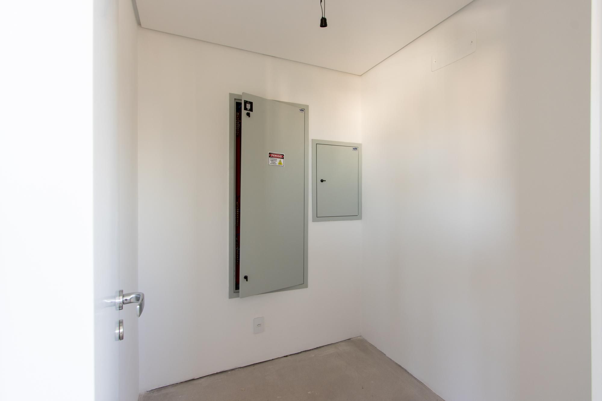 Apartamento à venda com 3 quartos, 209m² - Foto 16