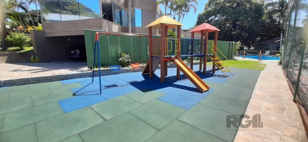 Casa de Condomínio à venda com 4 quartos, 246m² - Foto 30