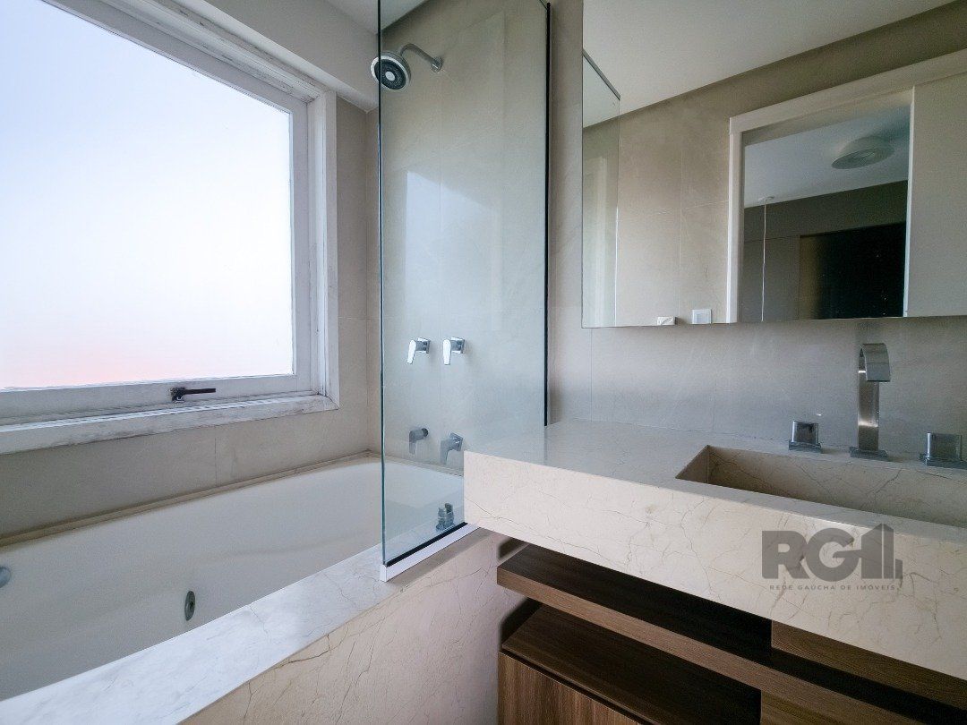 Casa de Condomínio à venda com 3 quartos, 239m² - Foto 23