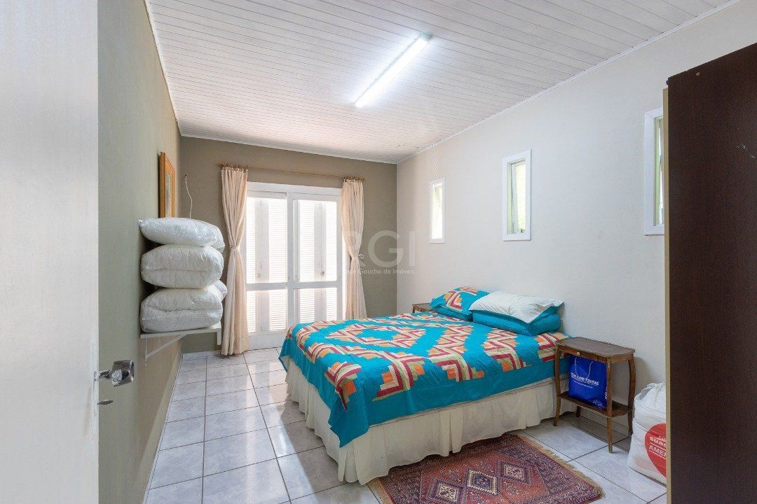 Casa à venda com 5 quartos, 199m² - Foto 47