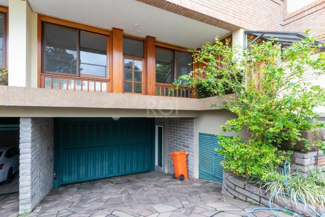 Casa de Condomínio à venda com 4 quartos, 215m² - Foto 3
