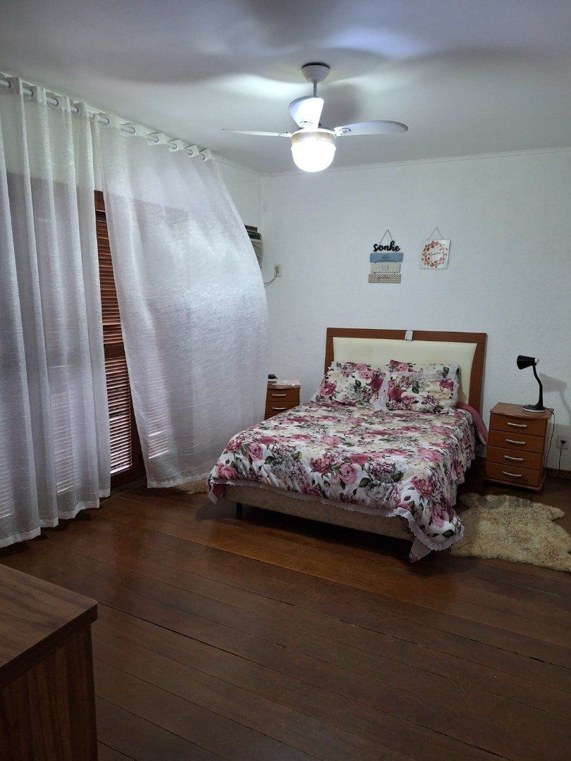 Casa, 3 quartos, 219 m² - Foto 17