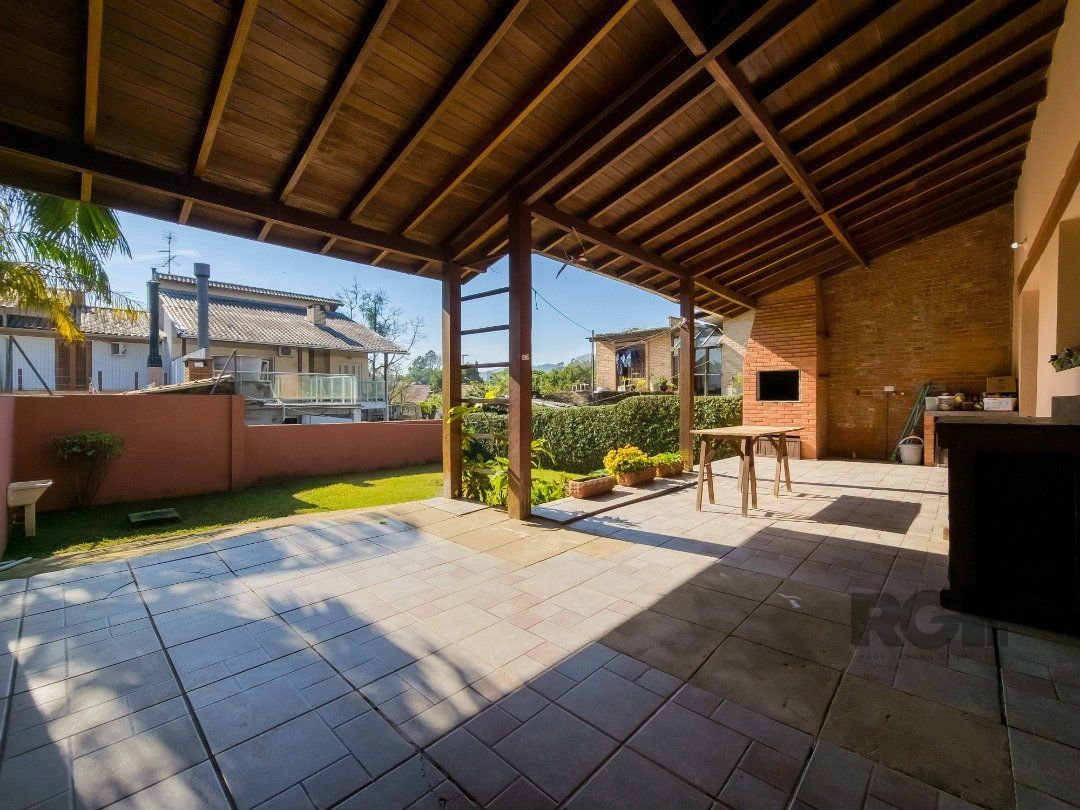 Casa, 3 quartos, 228 m² - Foto 31