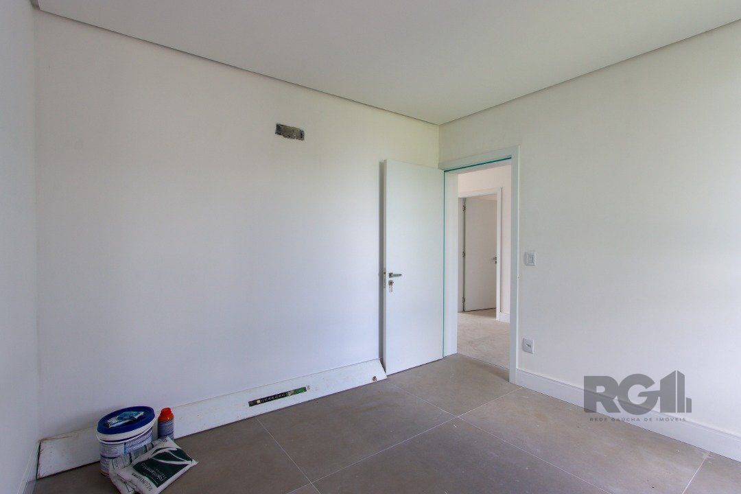 Casa de Condomínio à venda com 4 quartos, 300m² - Foto 8
