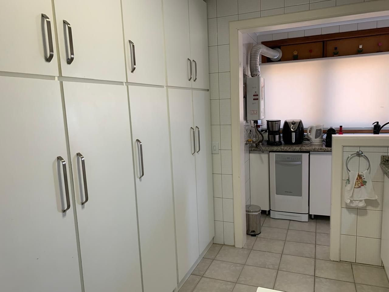 Casa de Condomínio à venda com 4 quartos, 227m² - Foto 26