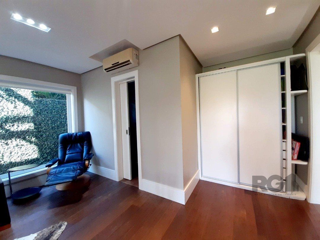 Casa de Condomínio à venda com 4 quartos, 322m² - Foto 17