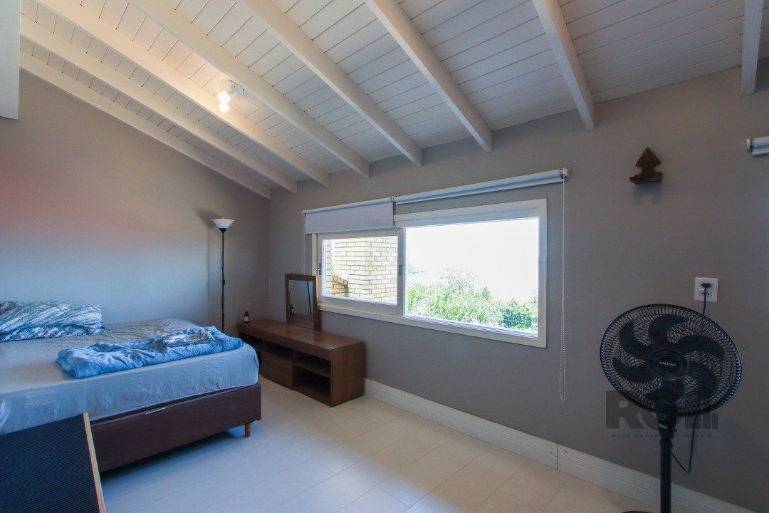 Casa de Condomínio à venda com 3 quartos, 222m² - Foto 38