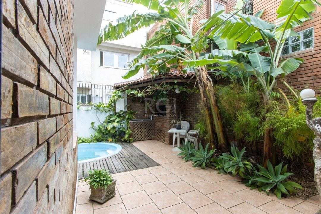 Casa à venda com 5 quartos, 250m² - Foto 32
