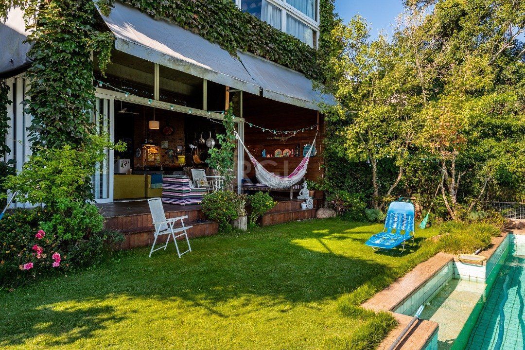 Casa à venda com 3 quartos, 300m² - Foto 14