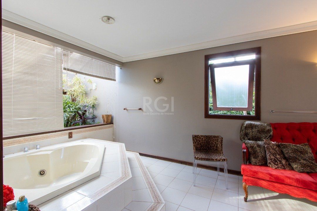 Casa de Condomínio à venda com 8 quartos, 1350m² - Foto 84