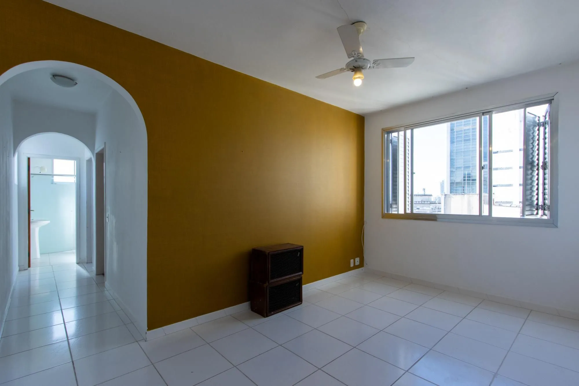 APARTAMENTO 2 QUARTOS, ELEVADOR - CENTRO HISTÓRICO