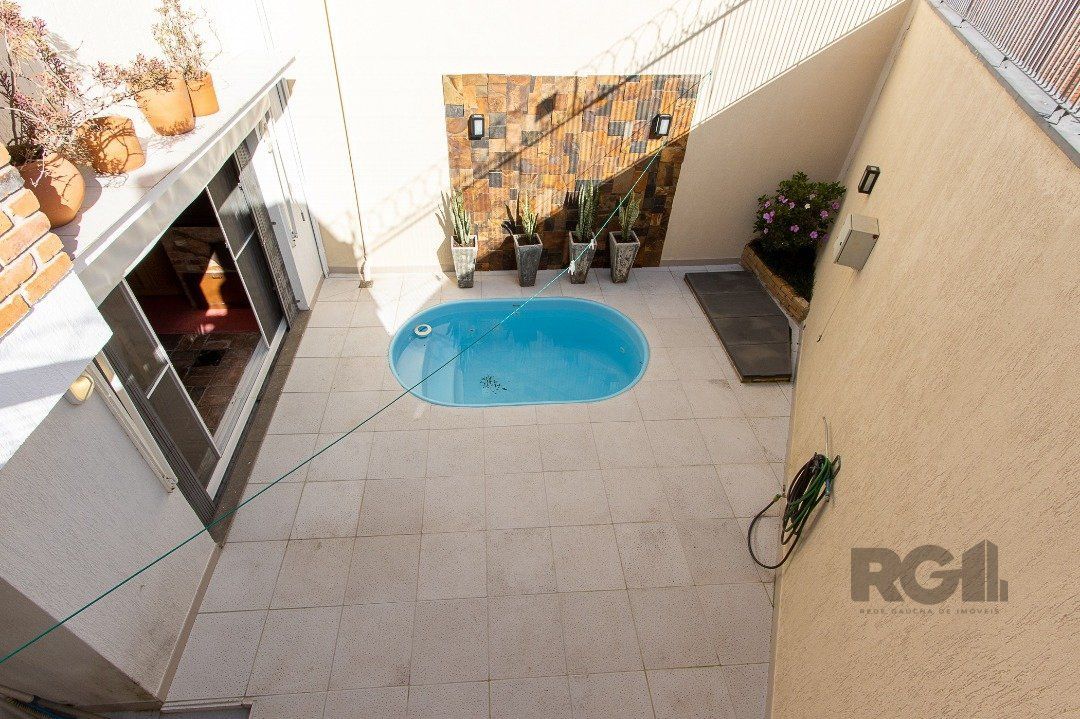 Casa de Condomínio à venda com 3 quartos, 217m² - Foto 35