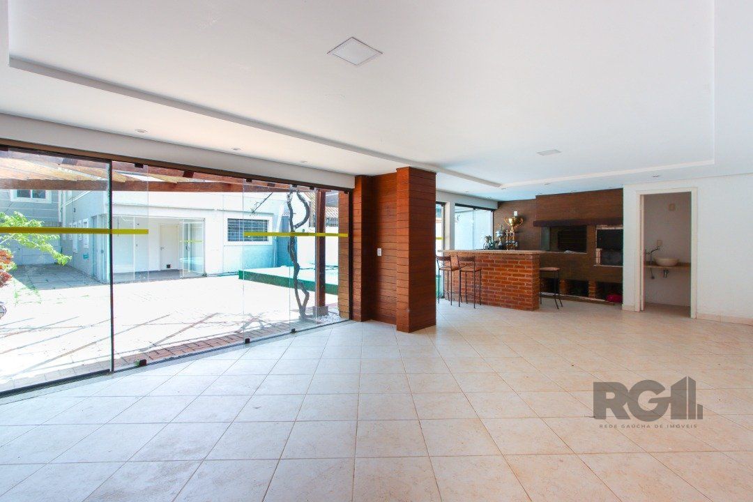 Casa à venda com 4 quartos, 347m² - Foto 30