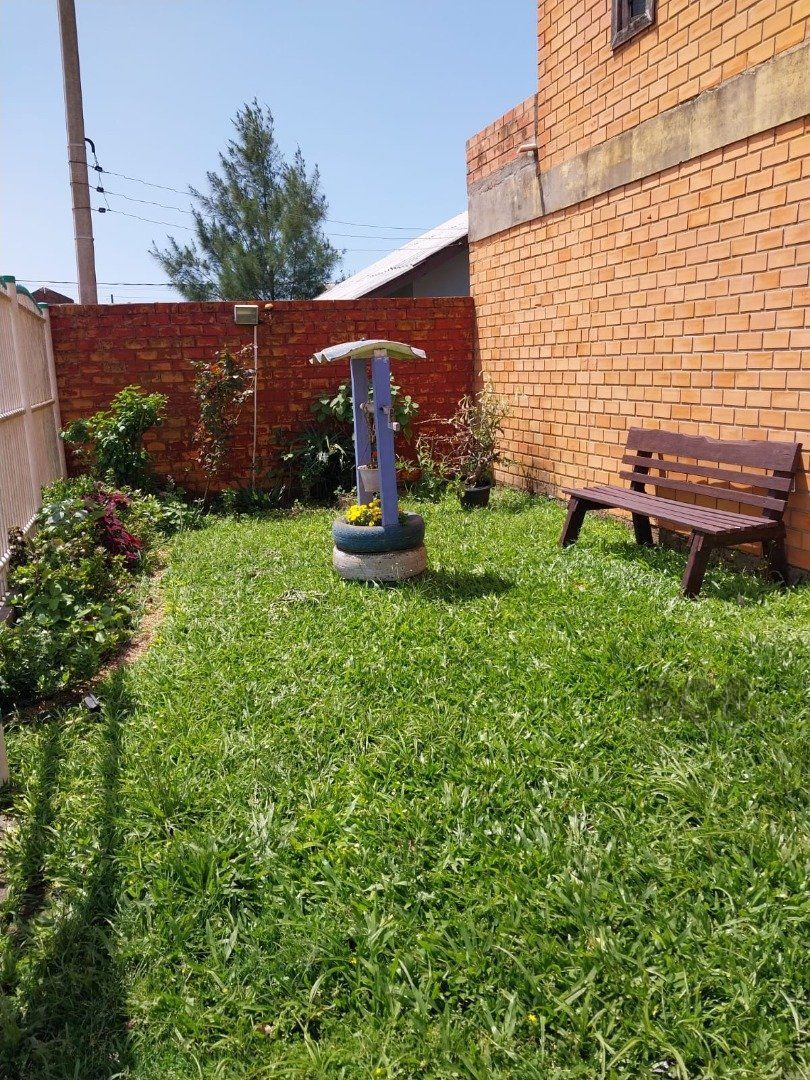 Sobrado à venda com 2 quartos, 42m² - Foto 1
