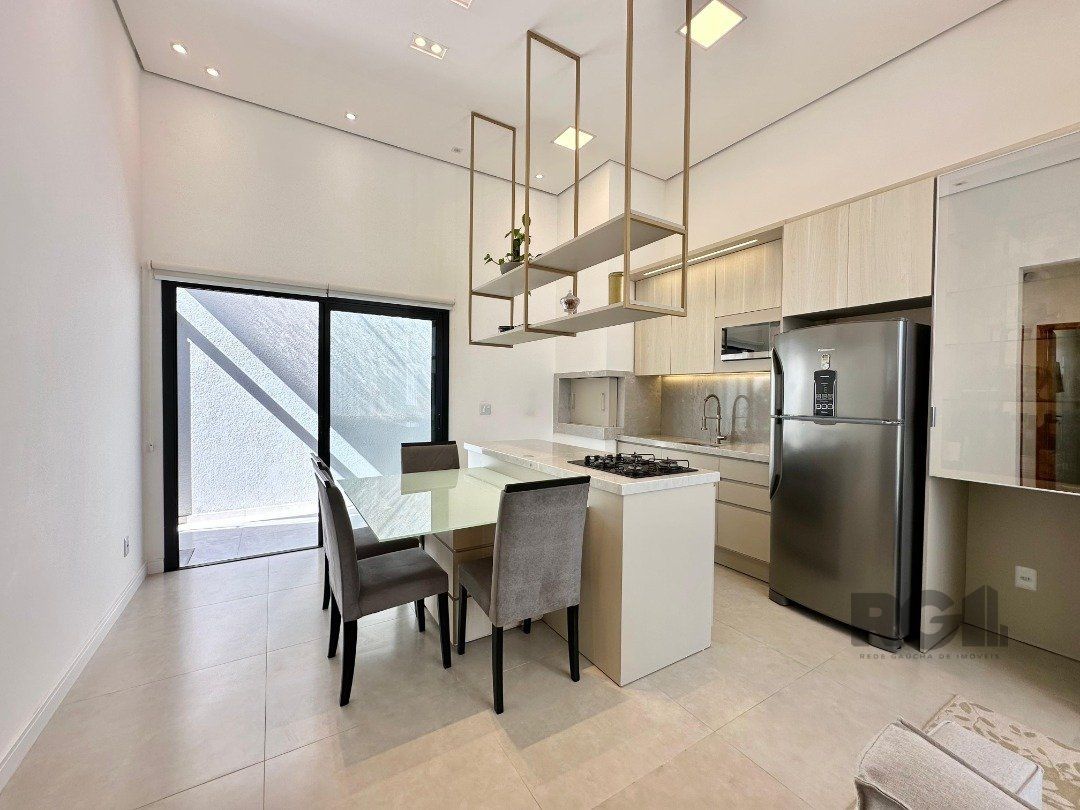 Casa à venda com 2 quartos, 74m² - Foto 8