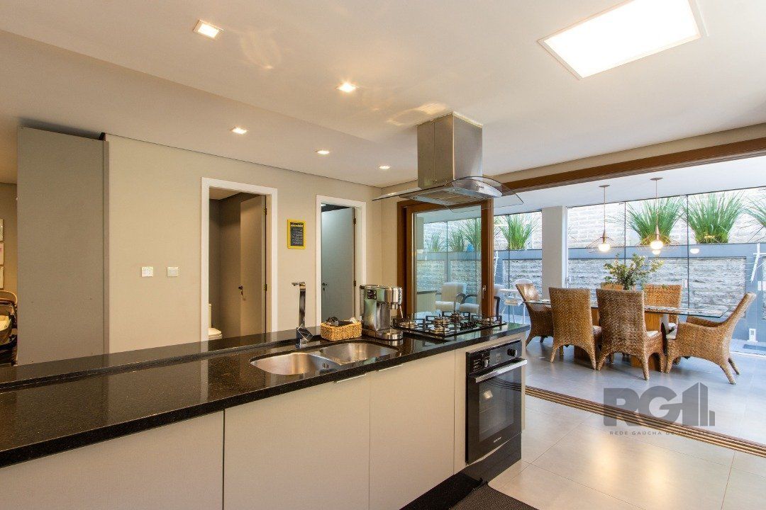 Casa de Condomínio à venda com 3 quartos, 230m² - Foto 13