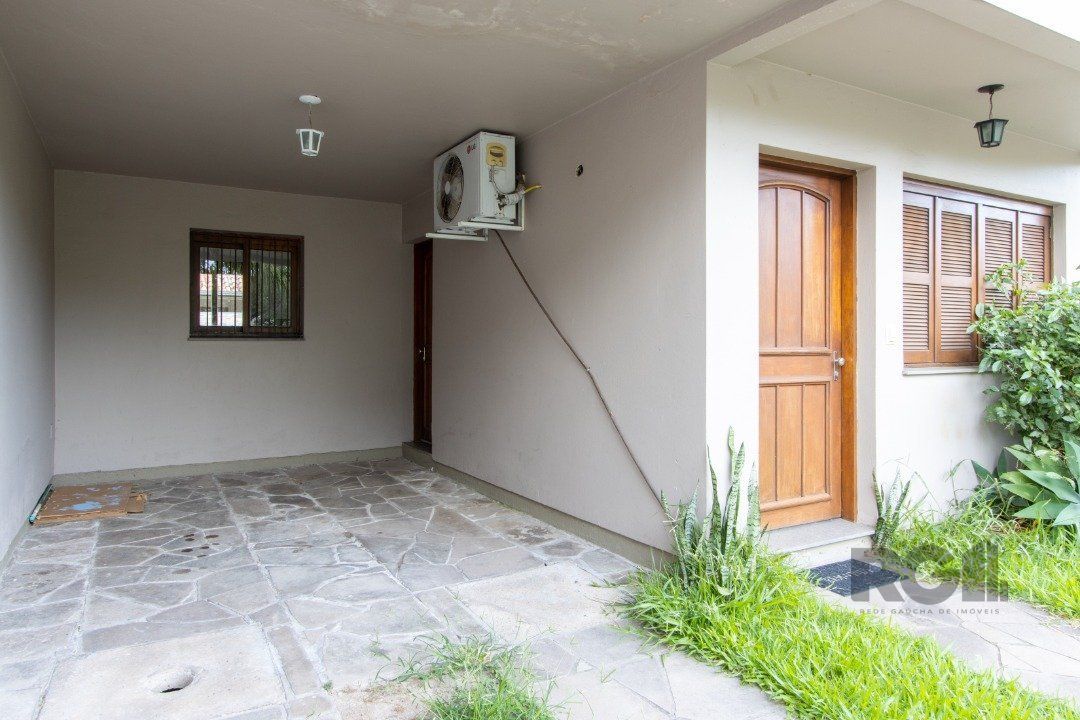 Casa de Condomínio à venda com 3 quartos, 197m² - Foto 4