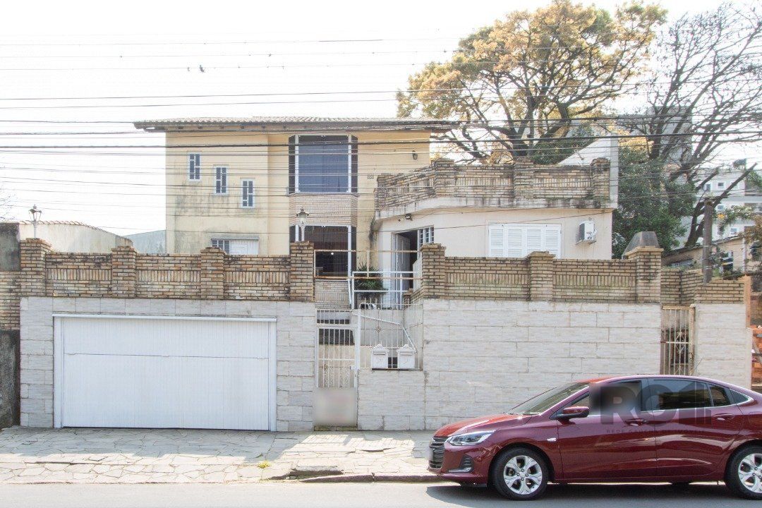 Casa à venda com 6 quartos, 288m² - Foto 2