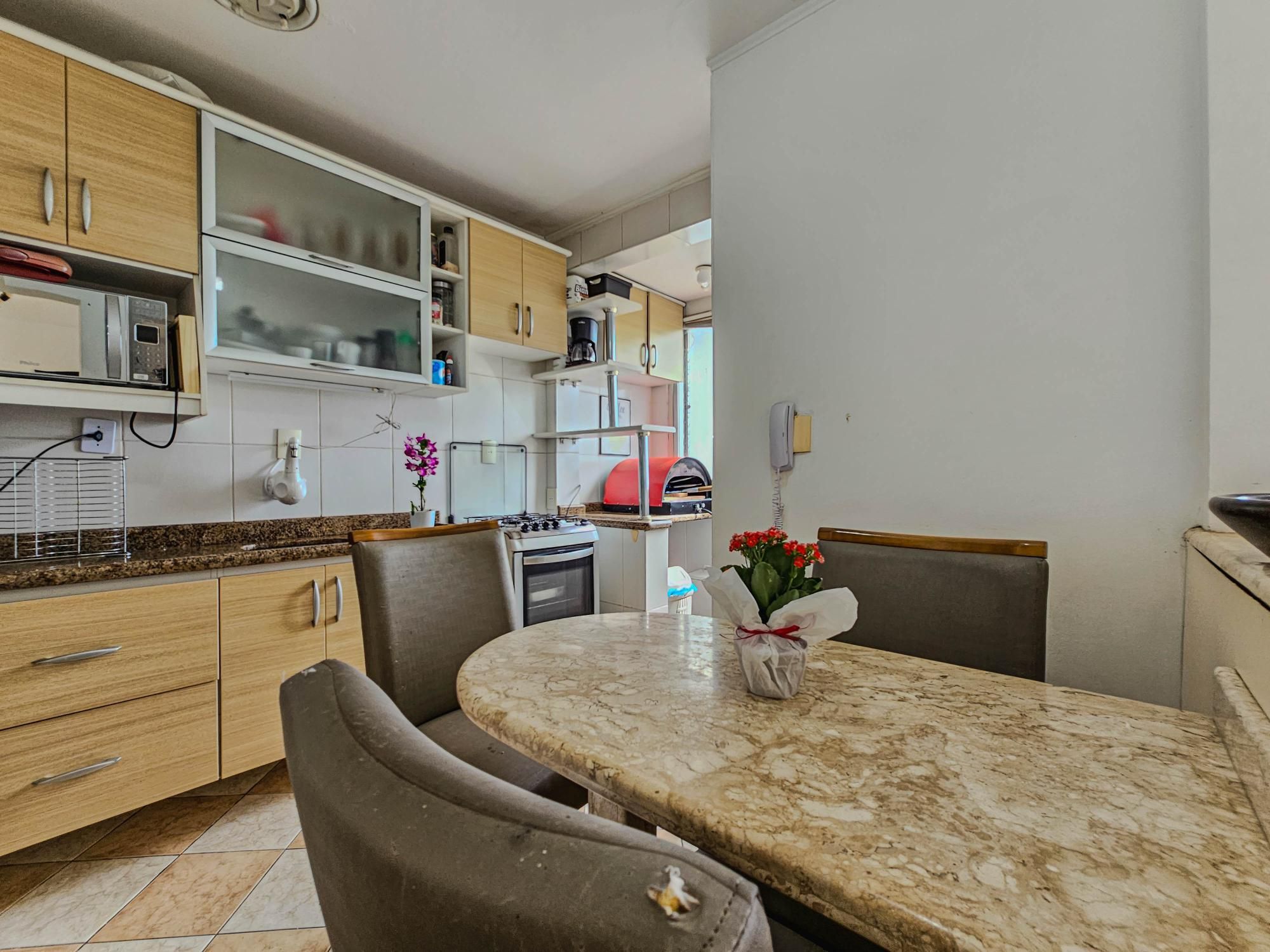 Apartamento à venda com 2 quartos, 62m² - Foto 4