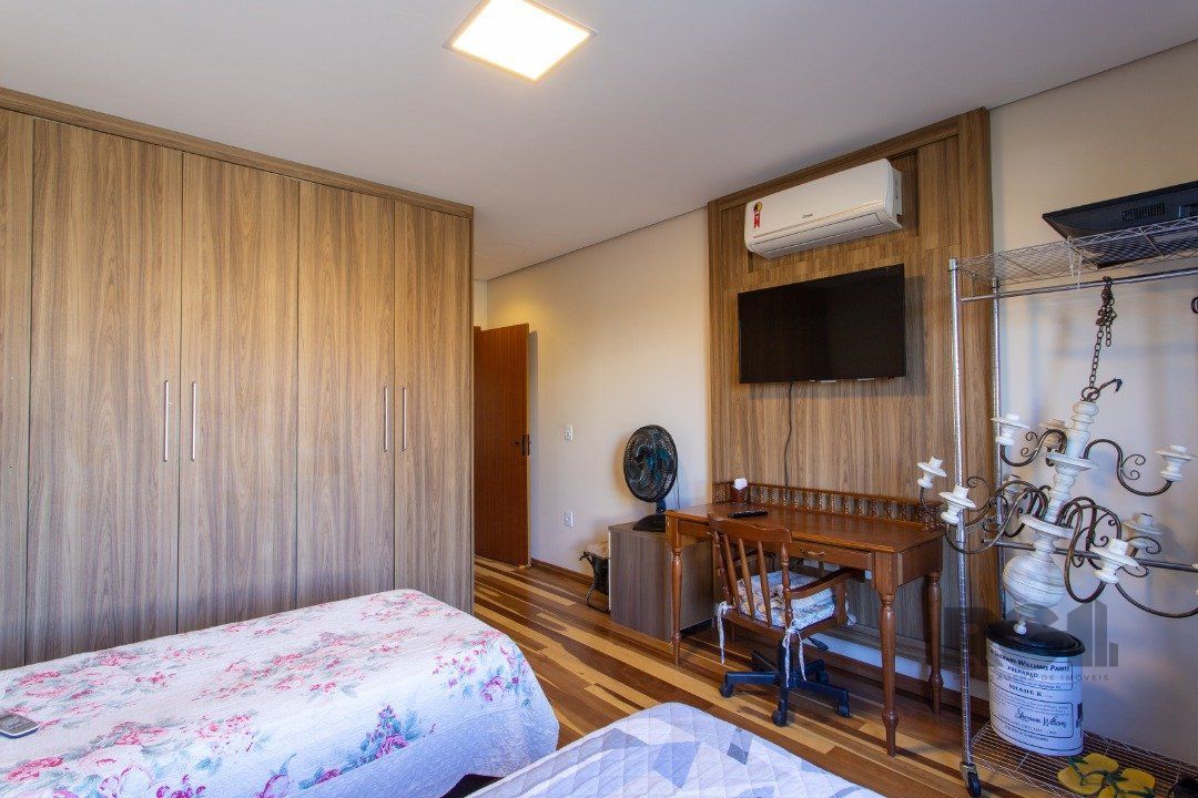 Casa de Condomínio à venda com 4 quartos, 226m² - Foto 10