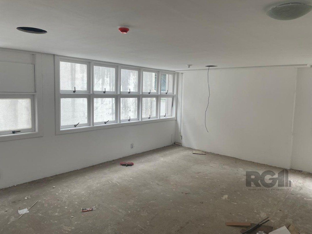 Conjunto Comercial-Sala à venda com 1 quarto, 70m² - Foto 6